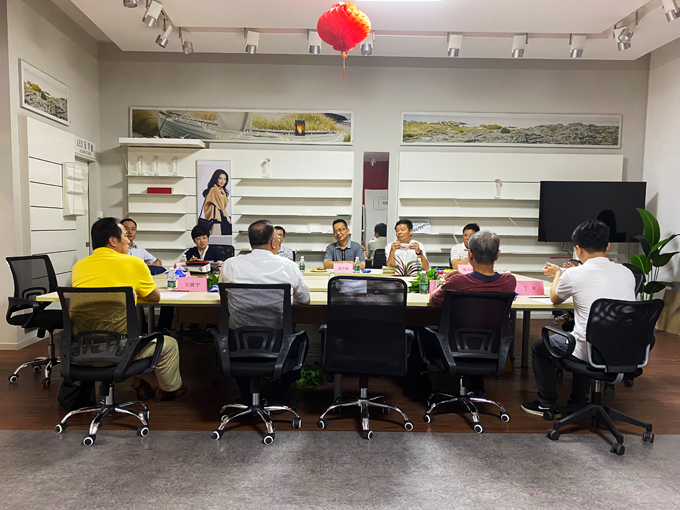 江蘇省臺(tái)辦副主任吳偉榮一行來(lái)太調(diào)研